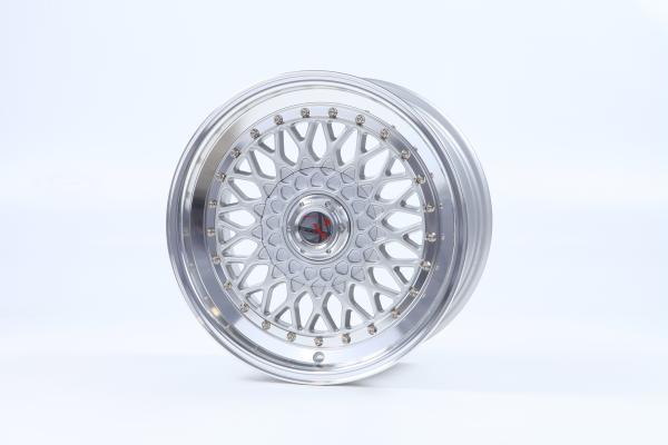 R Style RS01 7,5x16 LK4/100 Odsadzenie(ET):38 ML73,1 srebrny róg, polerowany
